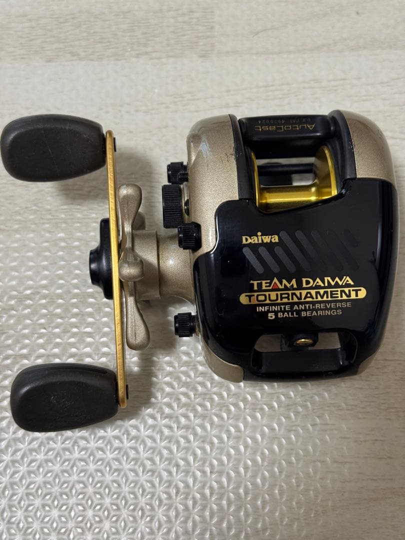 Daiwa TD1H Tournament ベイトリール