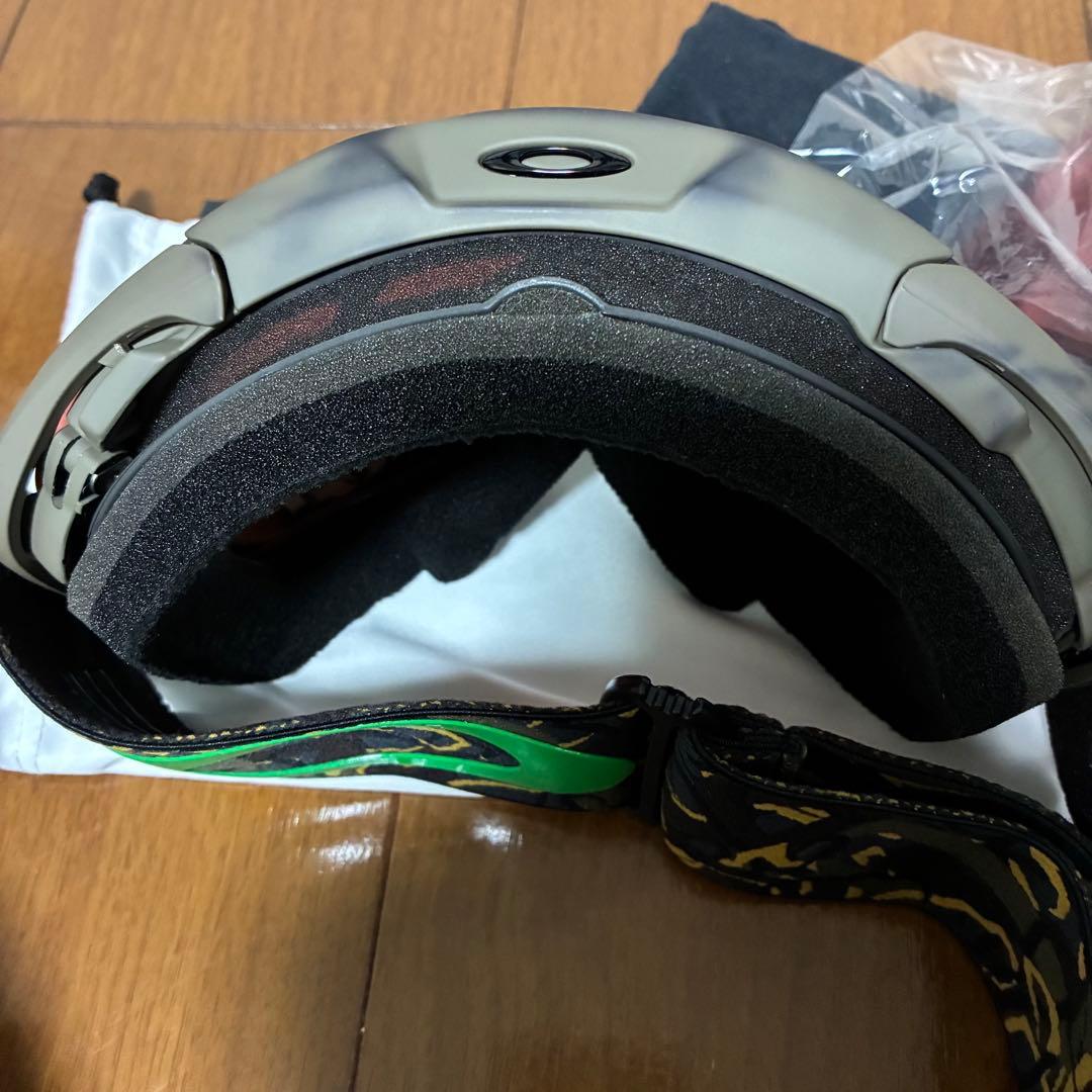 【極美品】 OAKLEY ゴーグル XL プリズムレンズ　フライトデッキ