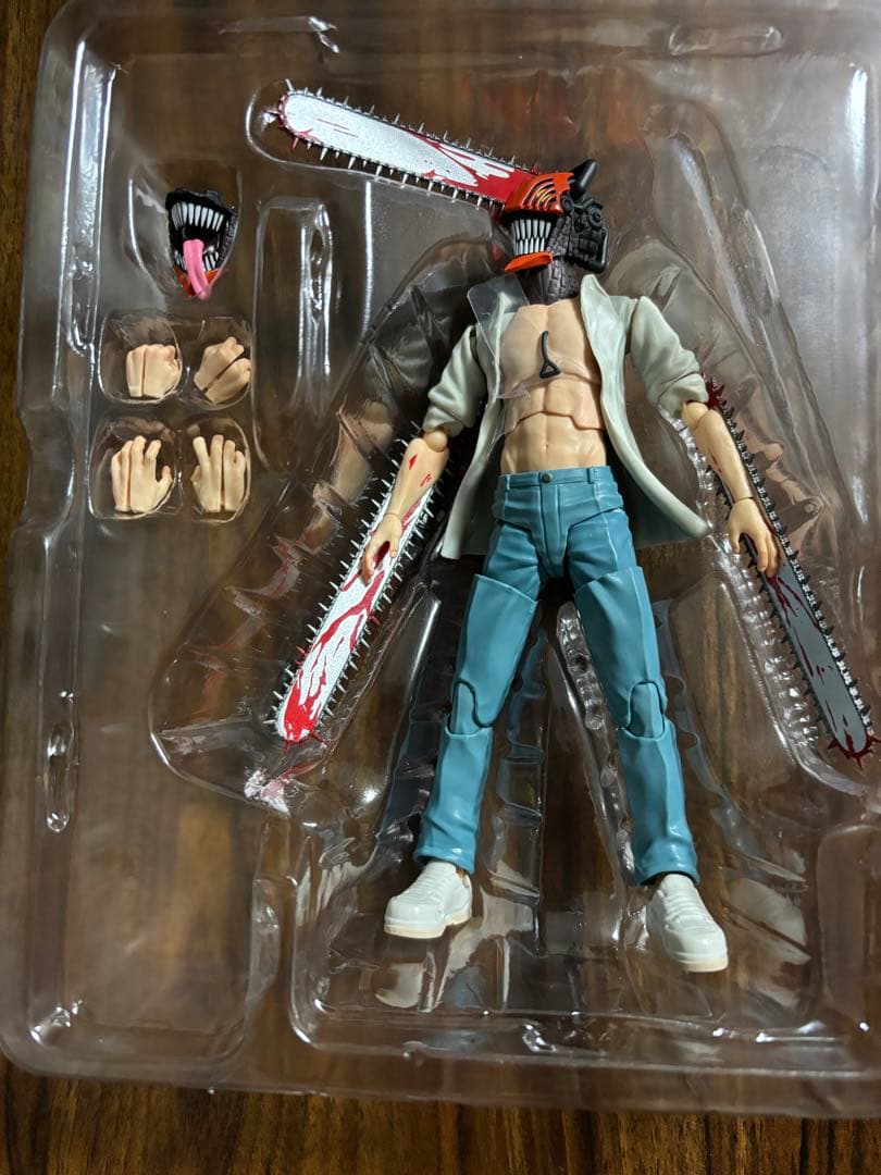 S.H.Figuarts チェンソーマン劇場版チェンソーマン