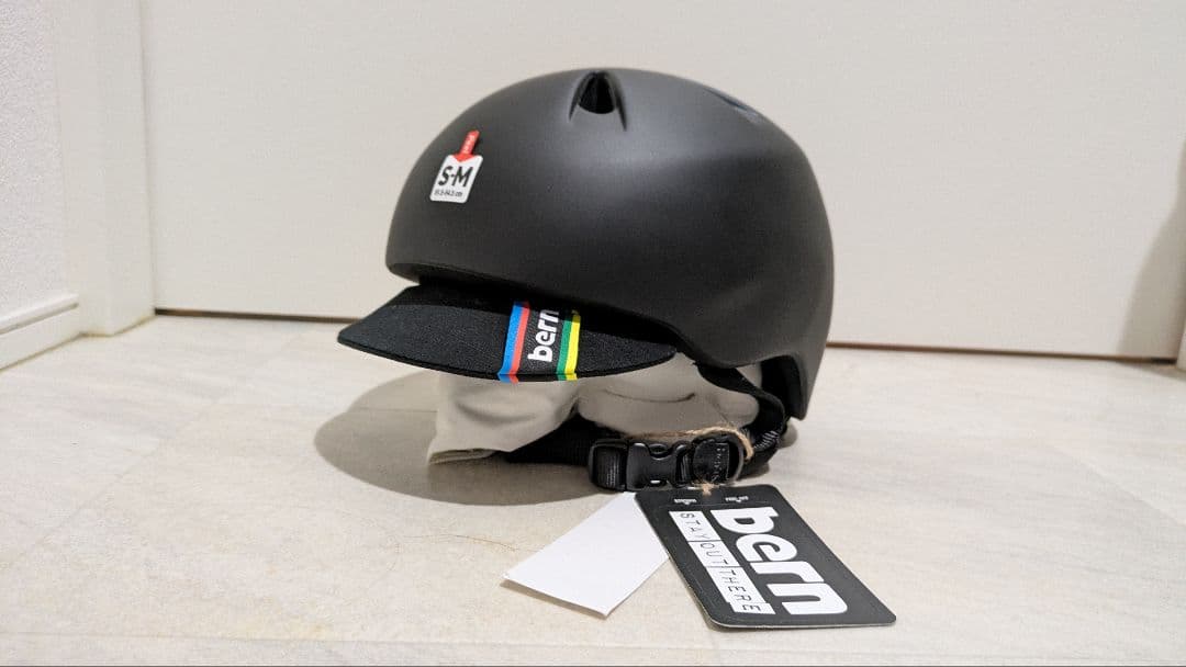 Burn ヘルメット S M スケボー 自転車 インラインBMX ブラック 黒