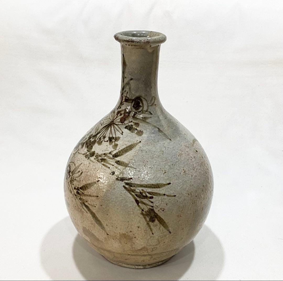 古唐津／レトロな唐津系 黒牟田　“鉄絵草花文大徳利\"