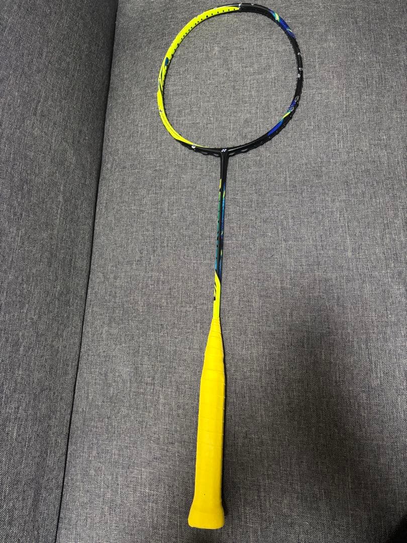 バドミントンラケット ASTROX77 2本セット