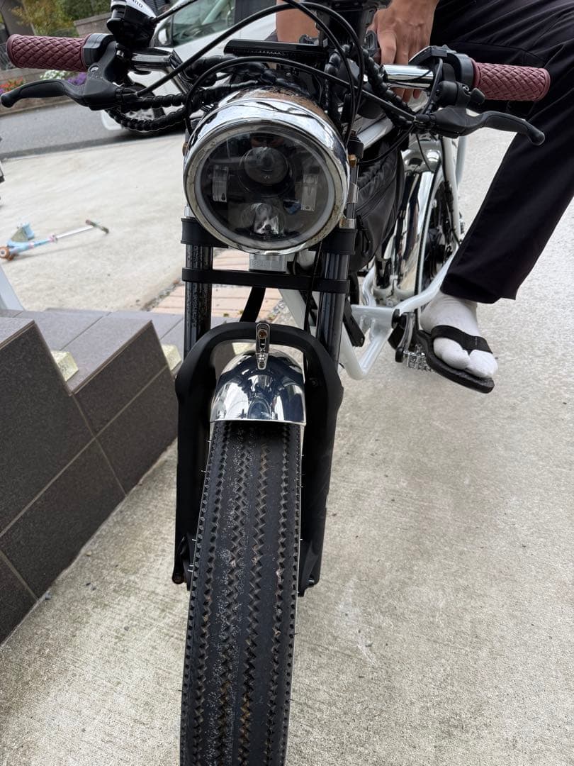 フローバイク　電動アシスト自転車 ホワイト