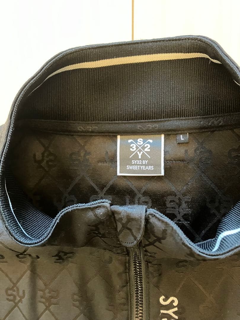 SY32ジャケットとパンツのセットアップ試着のみほぼ未使用品