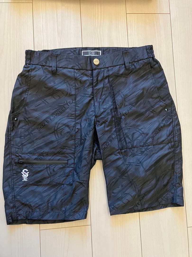 SY32ジャケットとパンツのセットアップ試着のみほぼ未使用品