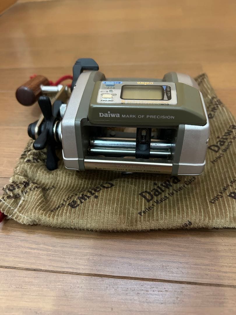 Daiwa スーパータナセンサー X500 両軸リール