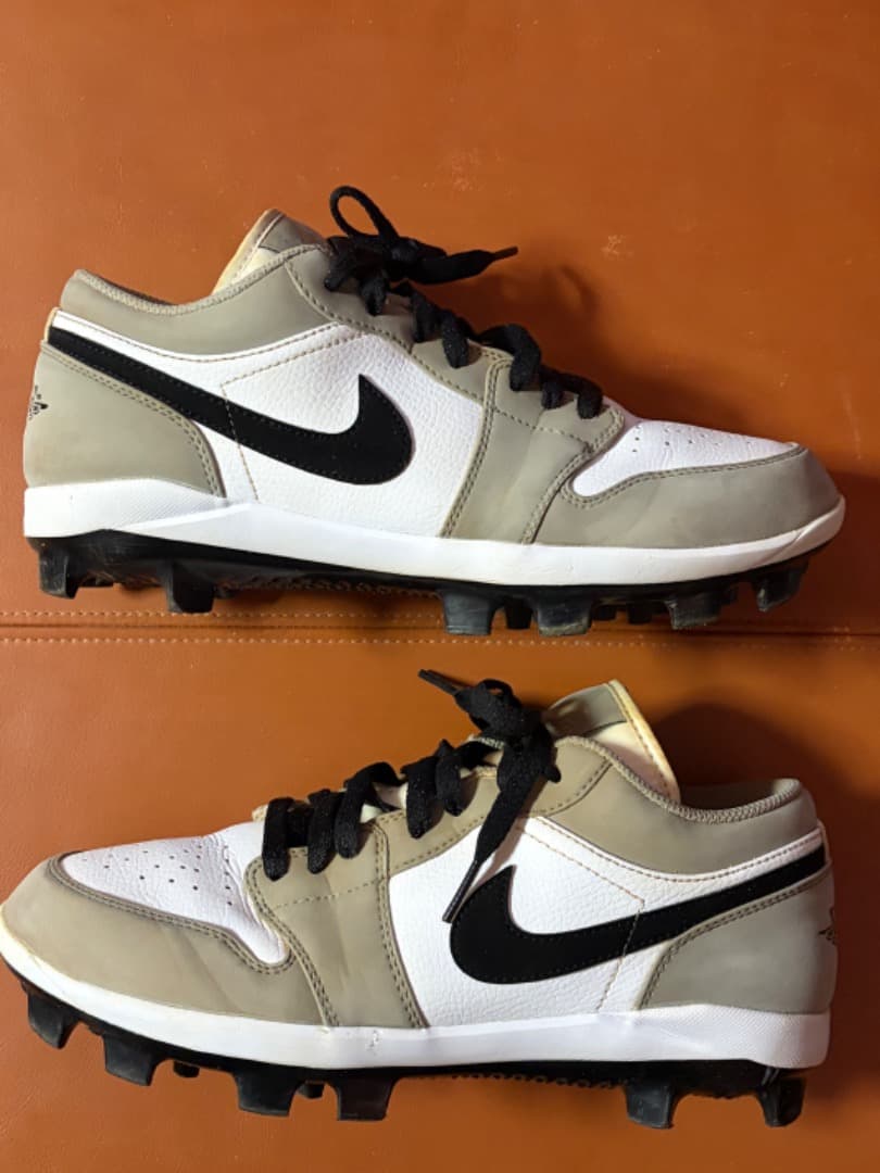 USA国内限定発売モデル☆Nike☆ジョーダンRetro 1 MCS26.5cm