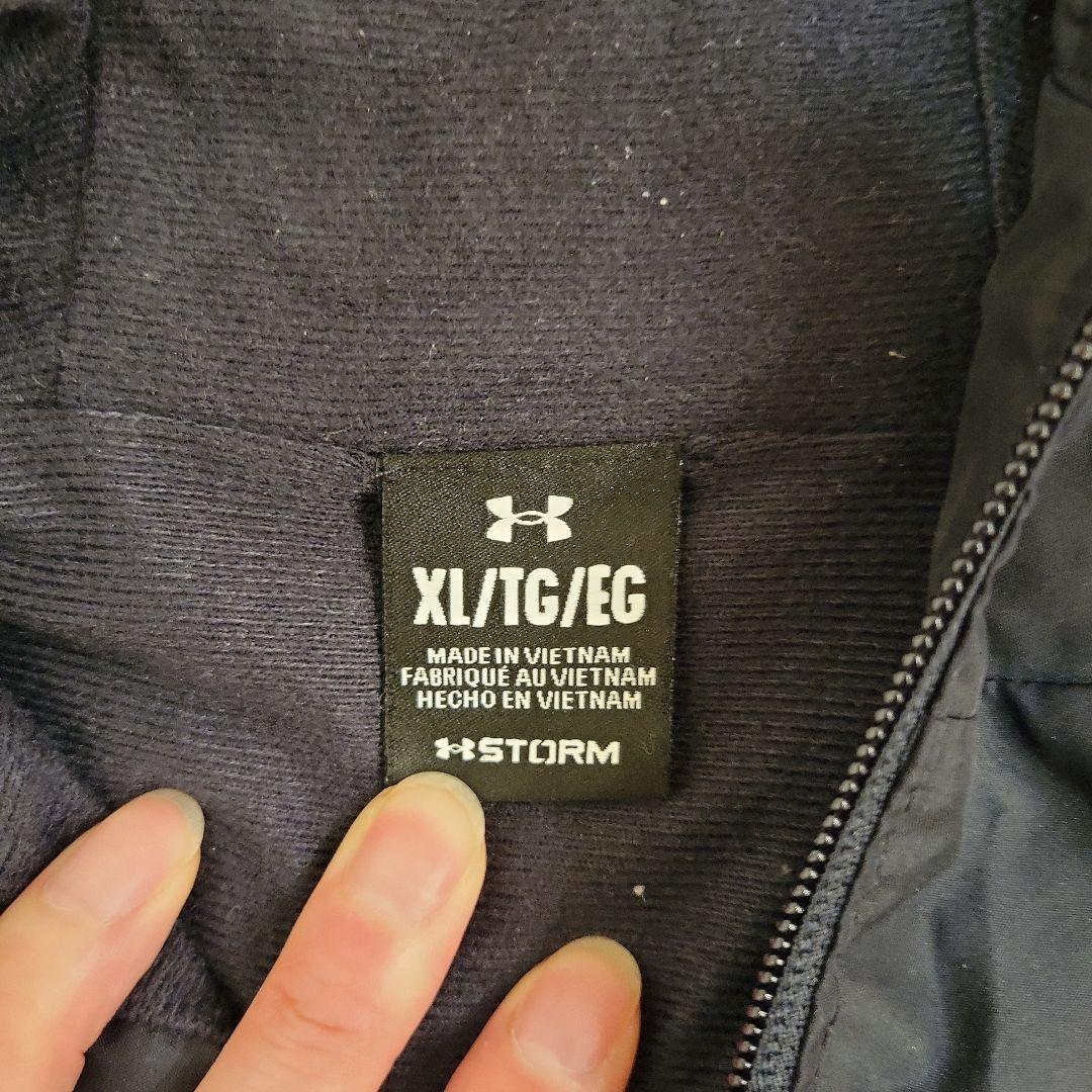 Under Armour XL ウィンドブレーカー　上下