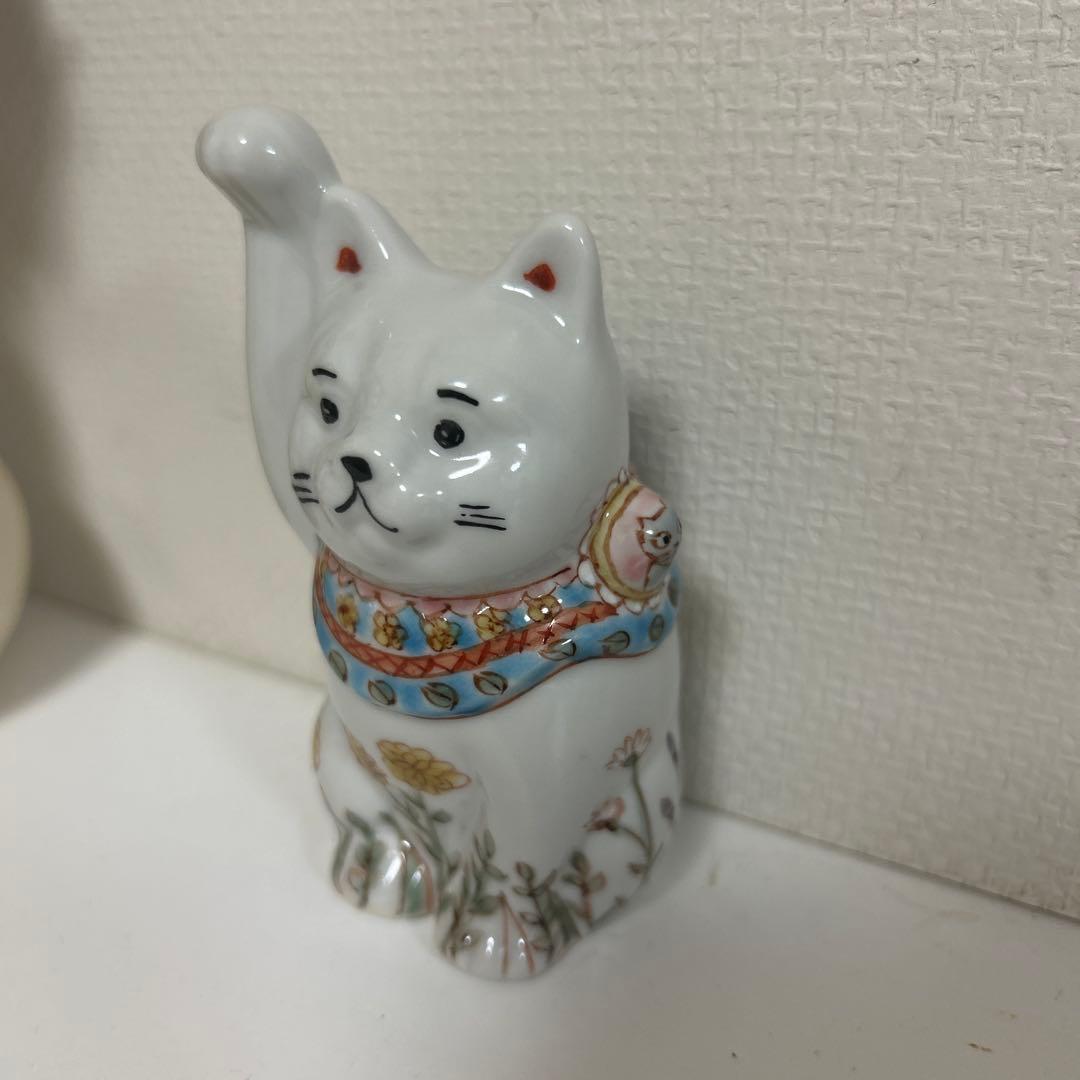 作家　陶芸作家　九谷焼　招き猫？　招き犬？　　縁起物　金運　花　鳥