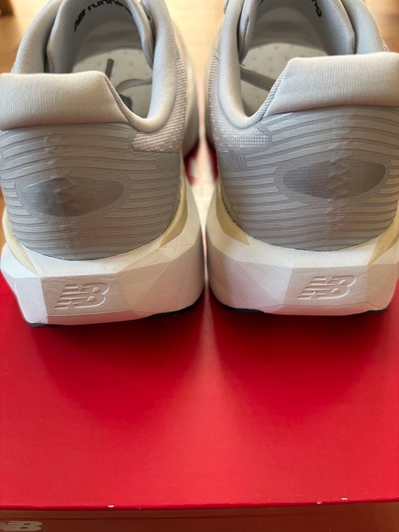 【New Balance】FuelCell Rebel v5 B25.0cm