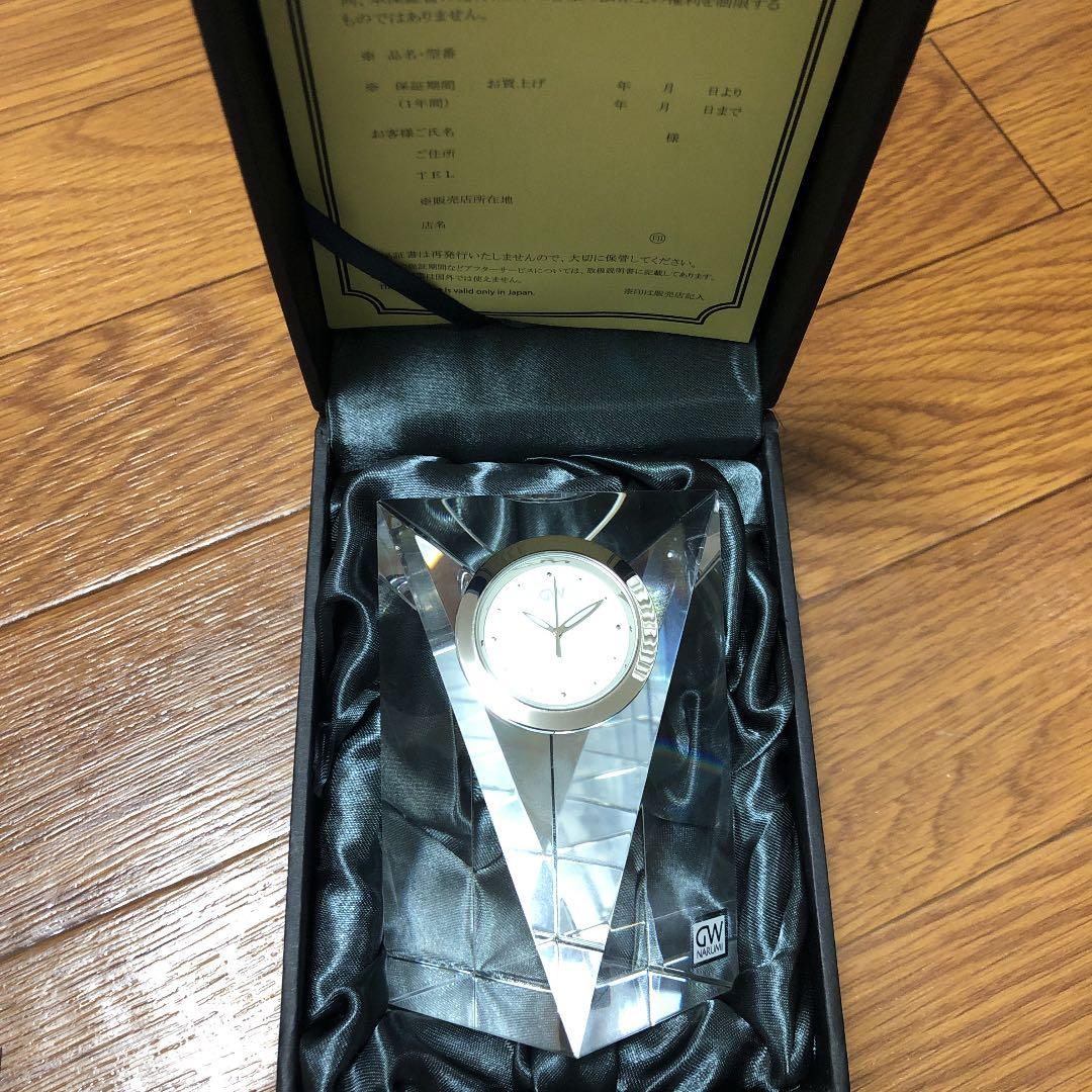 ガラスの置き時計