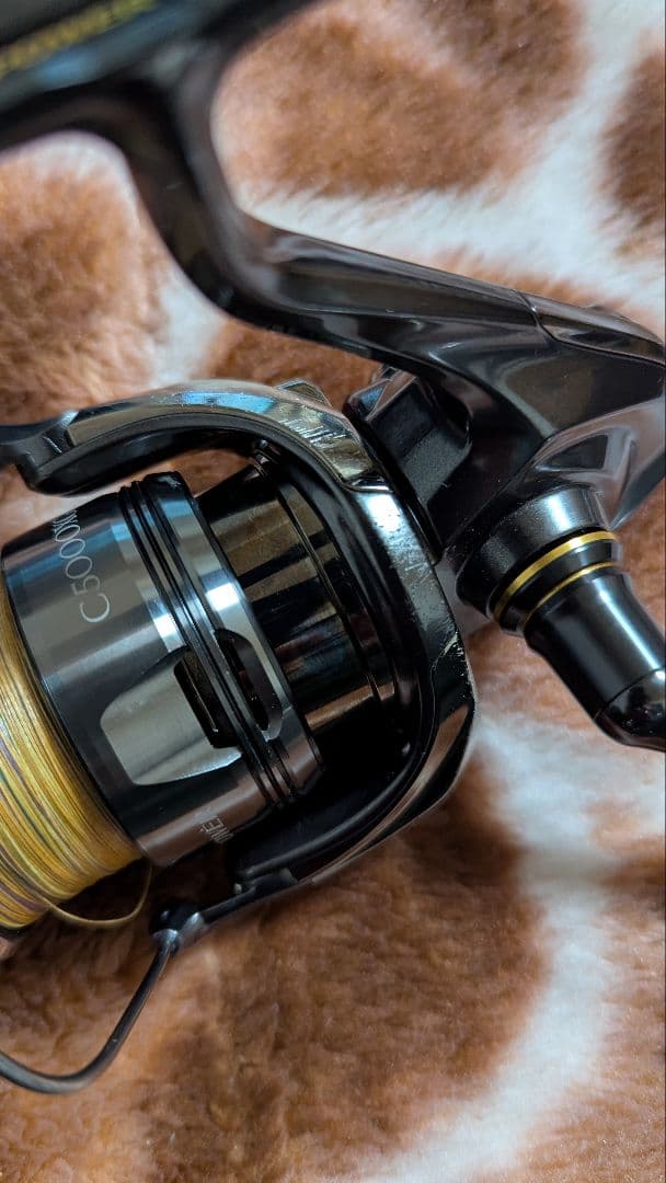 フ*ル様 SHIMANO 24TWIN POWER C5000XG スピニングリ