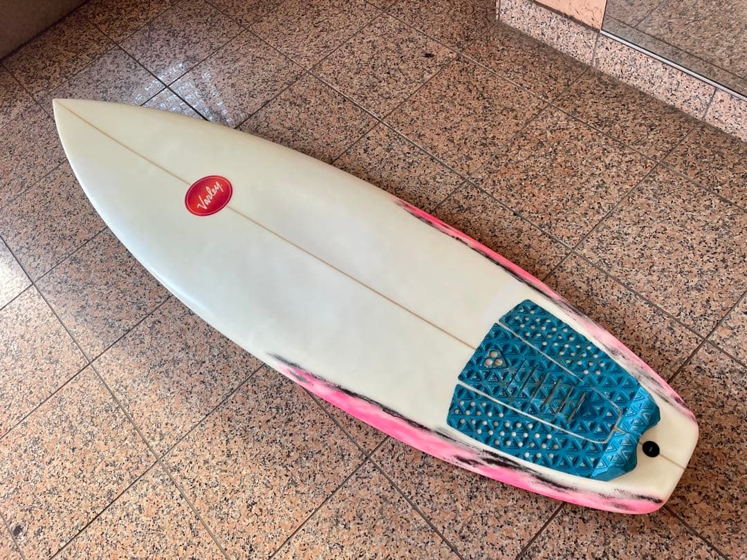 値下げ！　Varley サーフボードEPS中古5.8