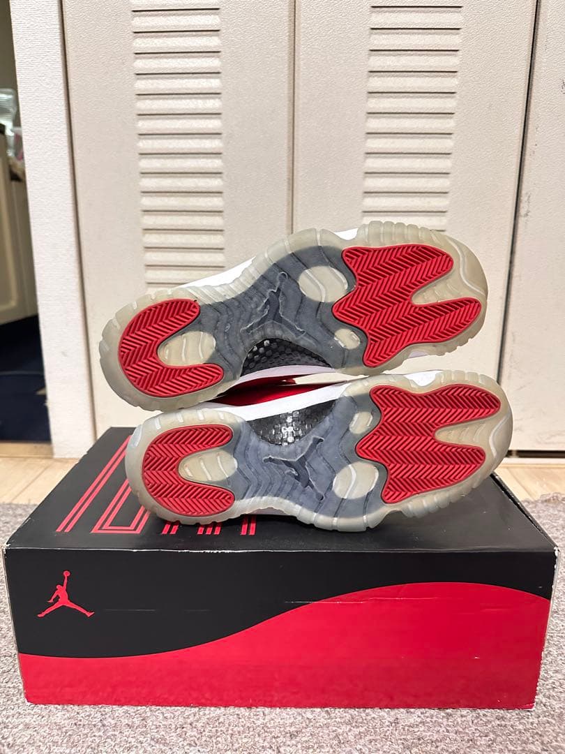 Air Jordan 11 レッド