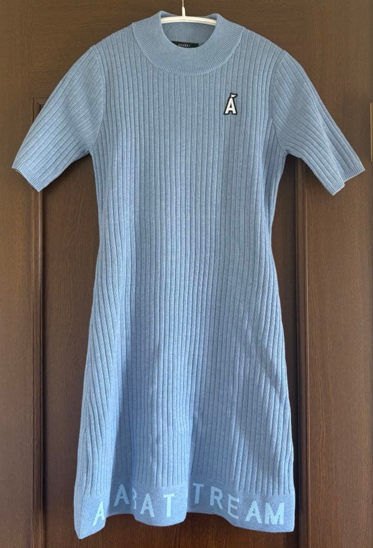 新品 アダバットストリーム ワイドリブAラインニットワンピ 水色 Sサイズ