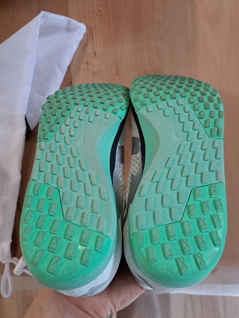 週末限定値下げ！ライバルワッフル6 25.5 NIKE