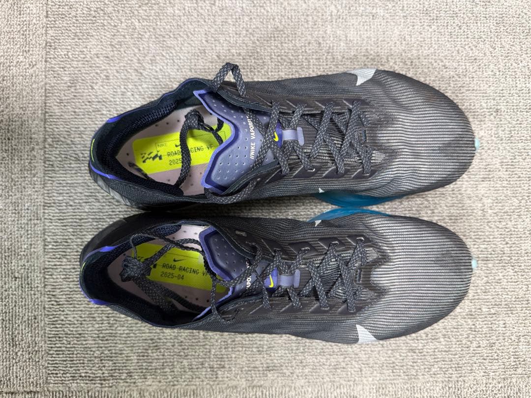 スパイク・シューズ NIKE VAPORFLY 4 25cm