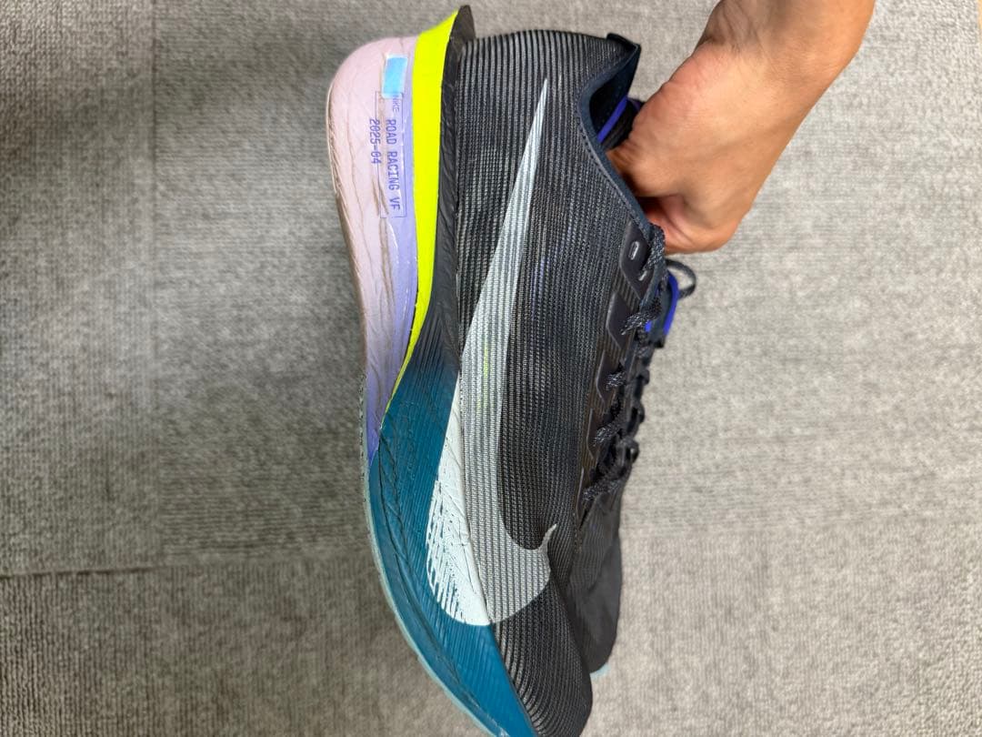 スパイク・シューズ NIKE VAPORFLY 4 25cm