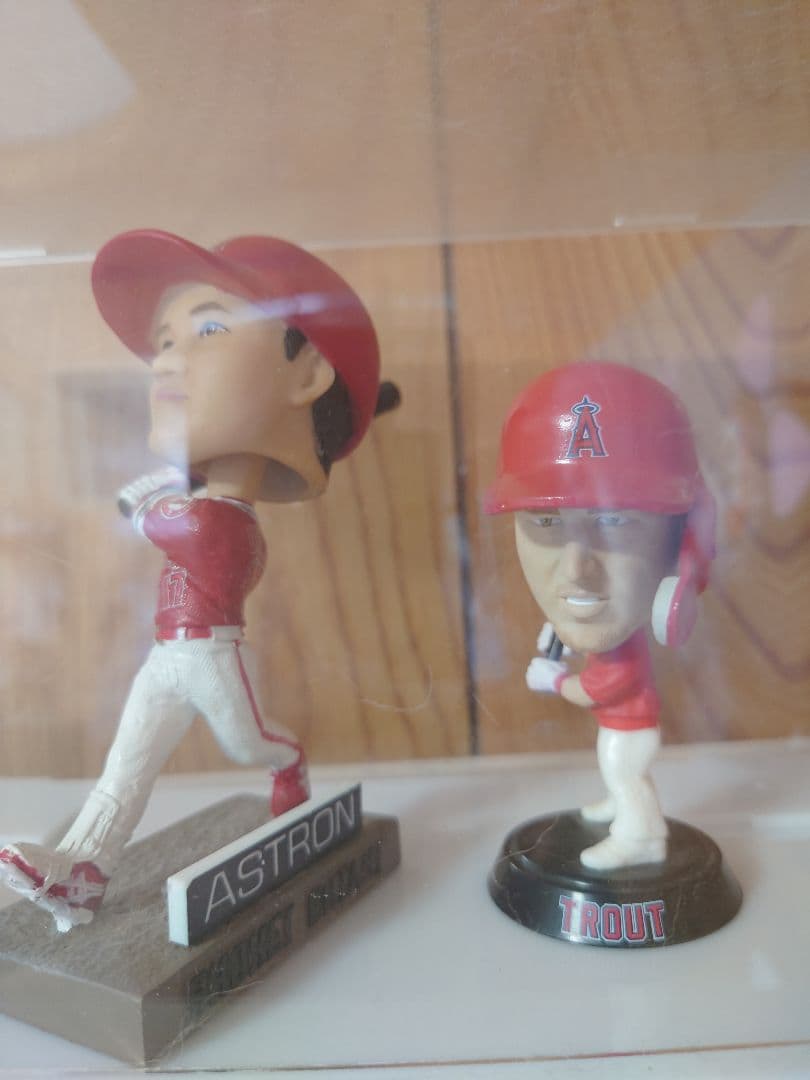 大谷翔平ボブルヘッドとトラウトフィギュアセット