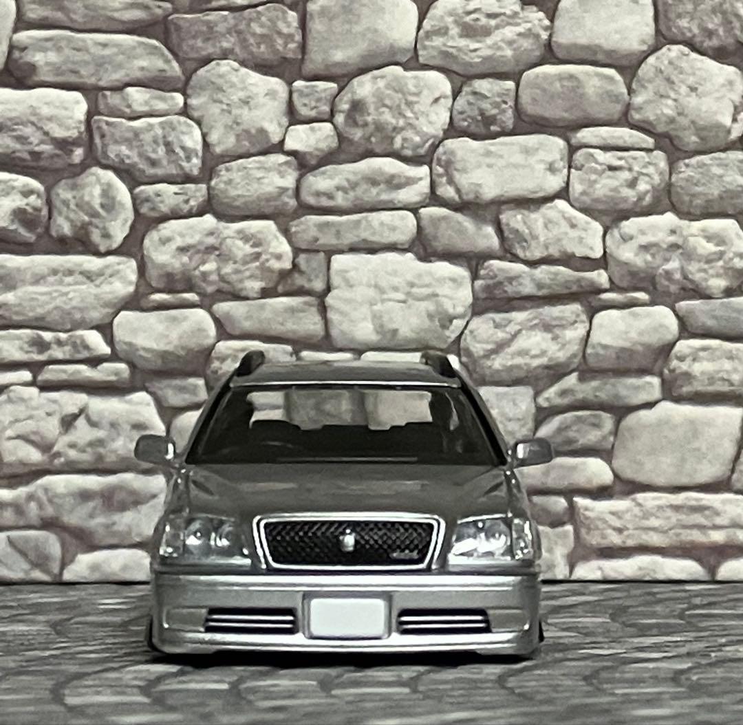 トミカ LV-N355a トヨタ クラウンエステート　改造