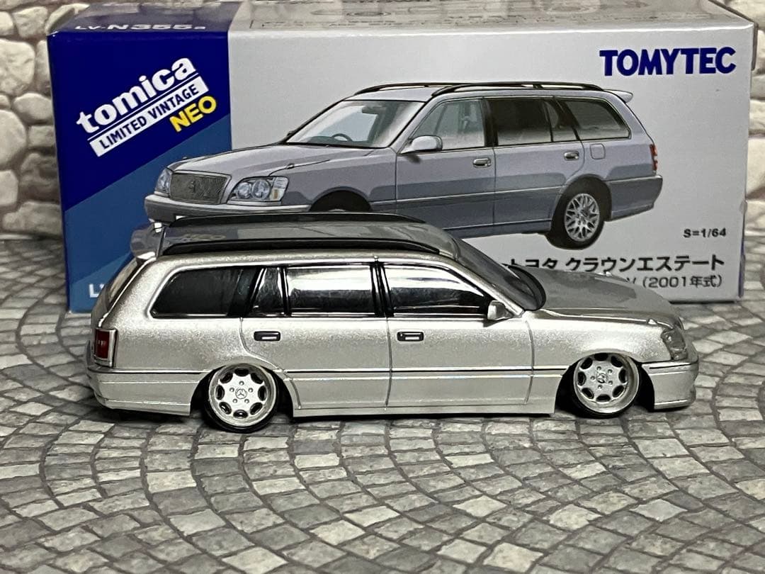 トミカ LV-N355a トヨタ クラウンエステート　改造