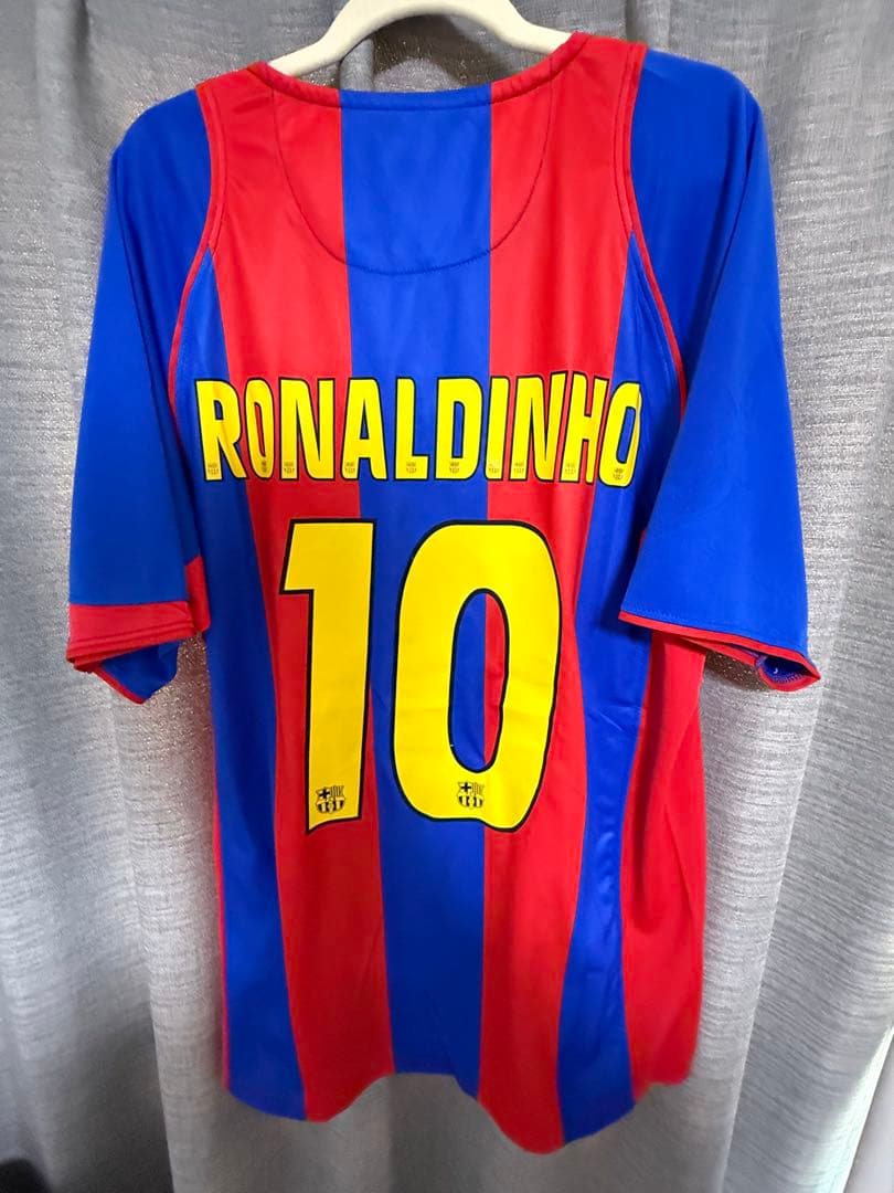 [正規]ロナウジーニョ No.10 FC Barcelona 2004-2005