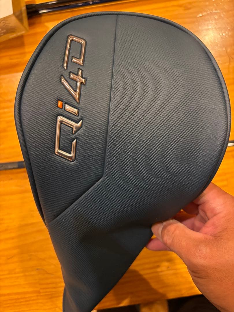 TaylorMade QI4D LSドライバー 10.5° 純正シャフト　美品