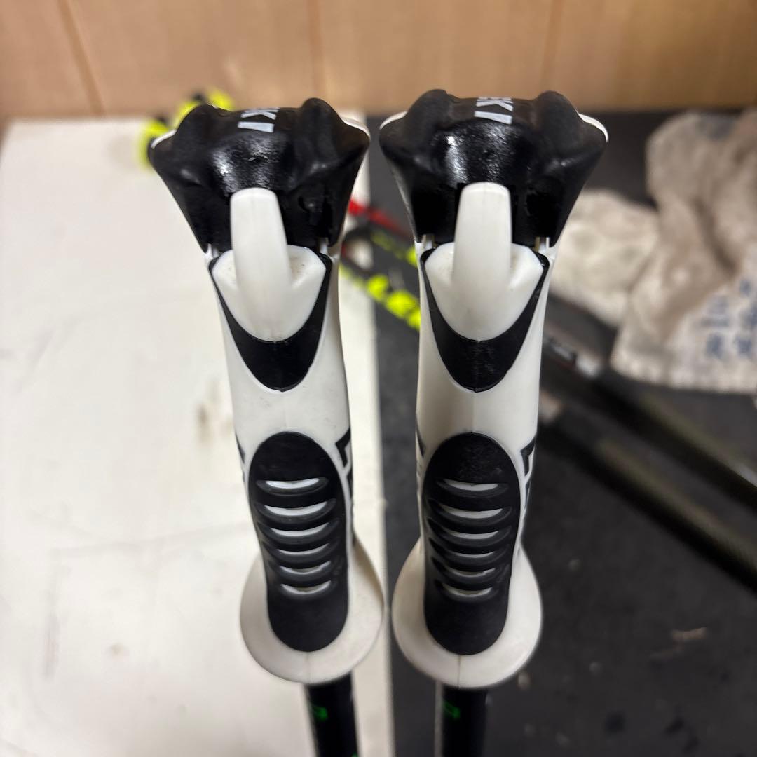 LEKI VENOM のみ