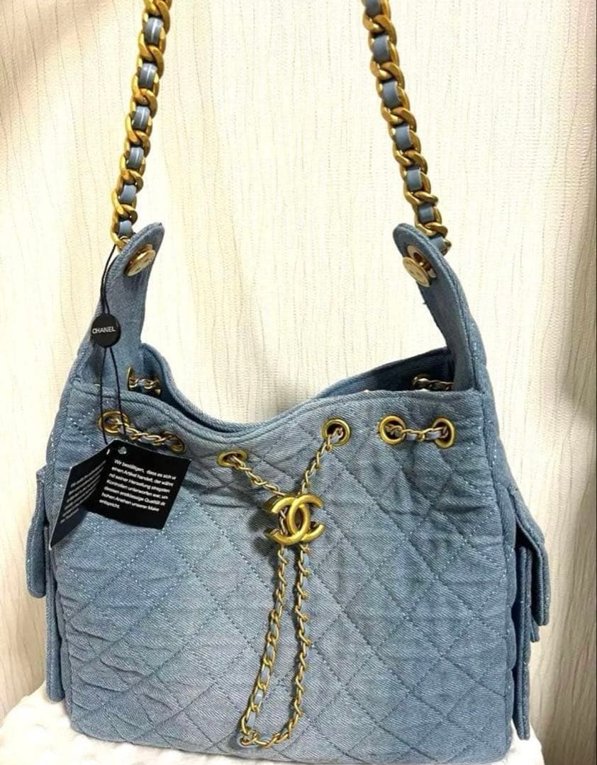 CHANEL 25 ミニ ウォッシュド デニムバッグ