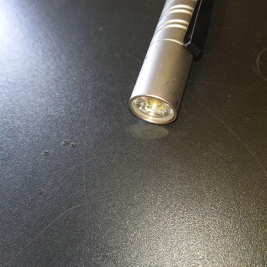 Olight チタン i5r EOS ライト