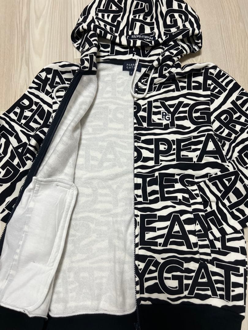 PEARLY GATES ロゴフード　パーカー