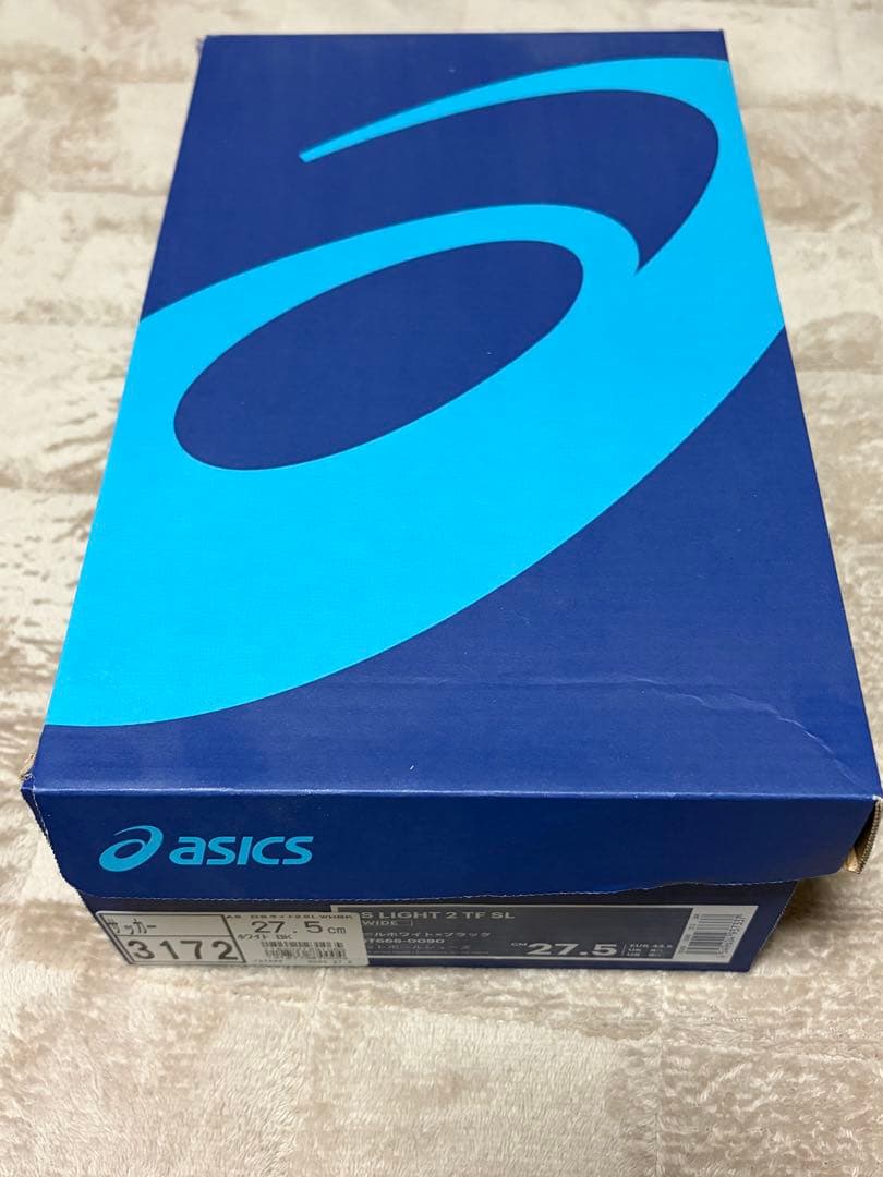 新品未使用　ASICS フットサルシューズ ホワイト/ブラック　27.5cm