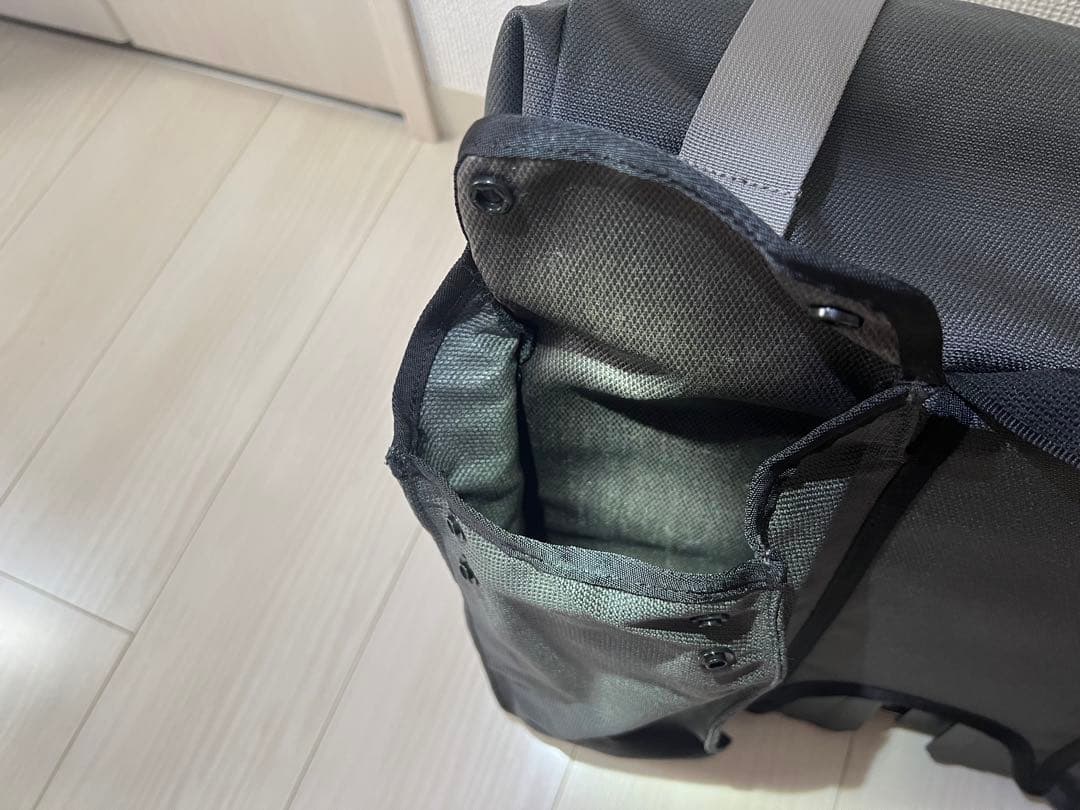 ブロンプトン ロールトップバッグ 28L ダークグレー