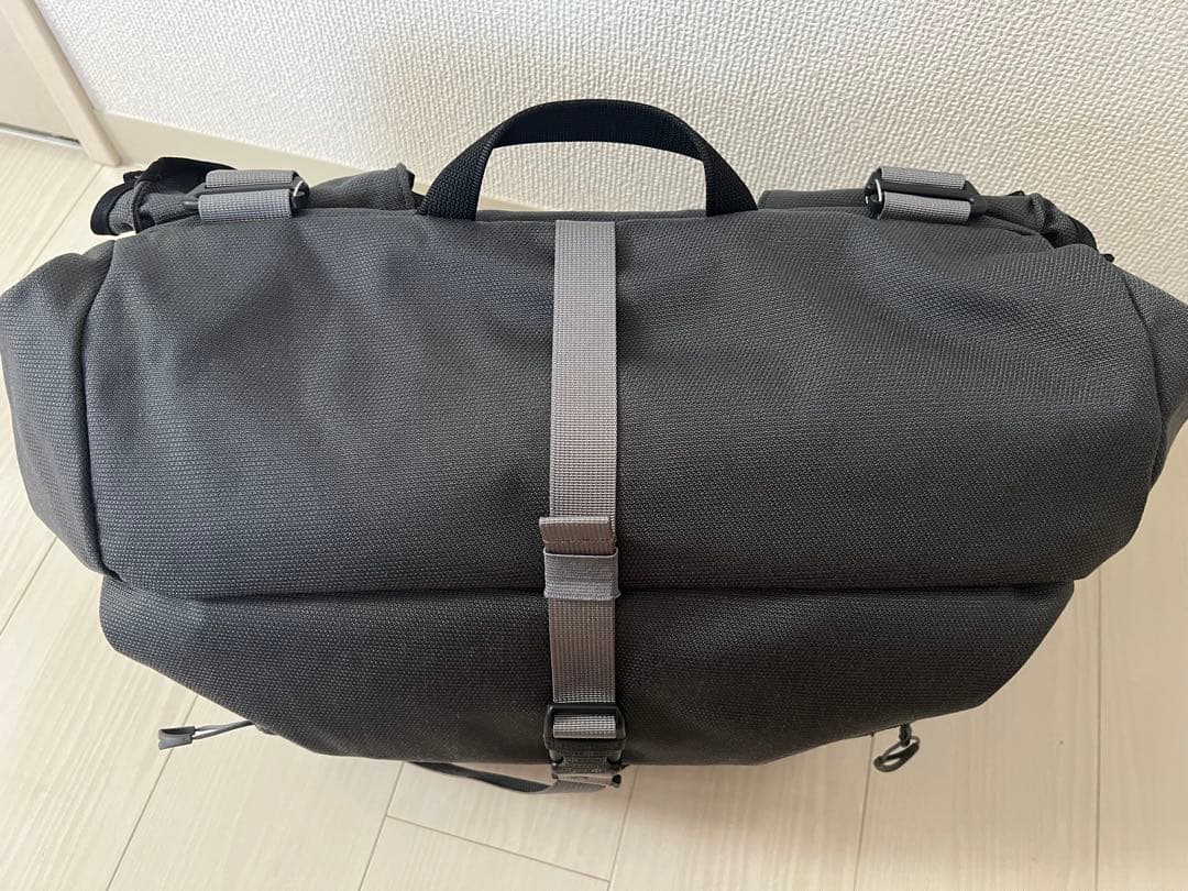 ブロンプトン ロールトップバッグ 28L ダークグレー