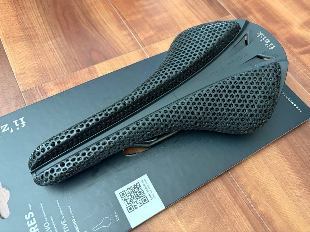 フィジークfizik ANTARES 139㎜VERSUS EVO R3 箱付