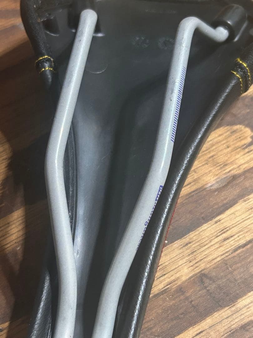 値下げ‼️美品　SELLE ITALIA サドル XO GEL genuine