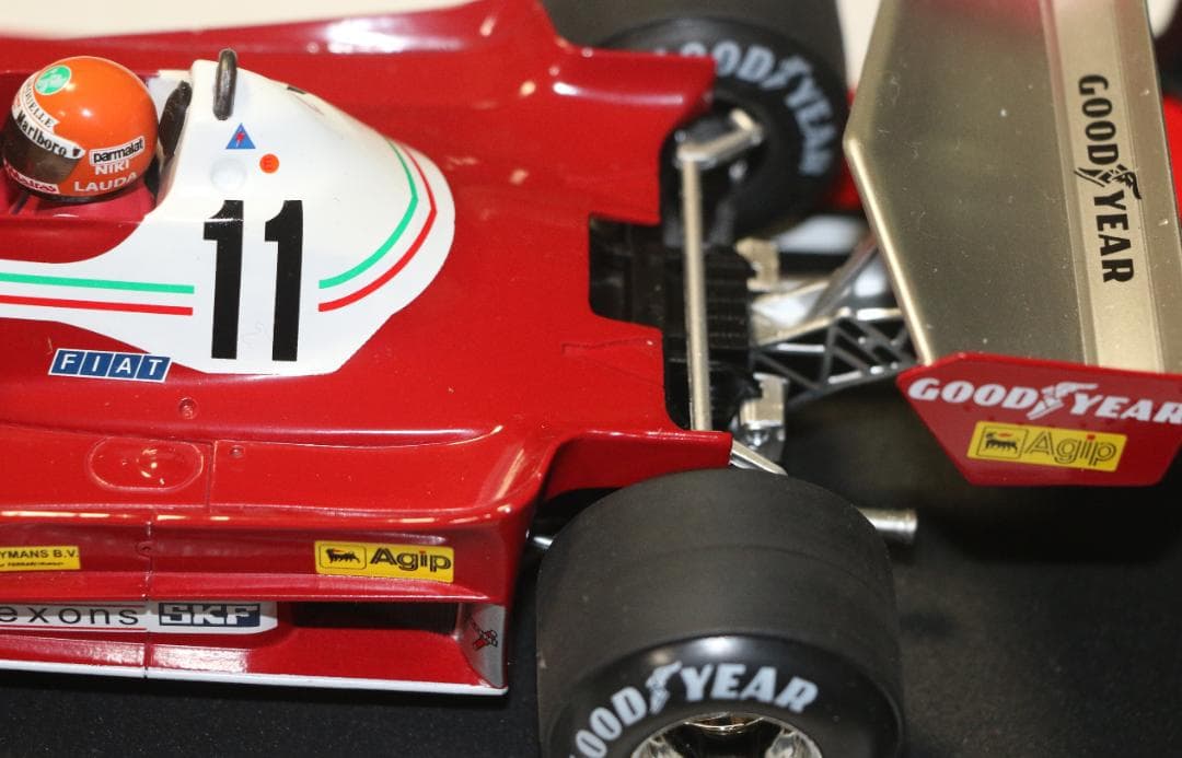 モデルカークラブ製ビックスケール１／１８　フェラーリ３１２Ｔ１Ｂ　ダイキャスト製