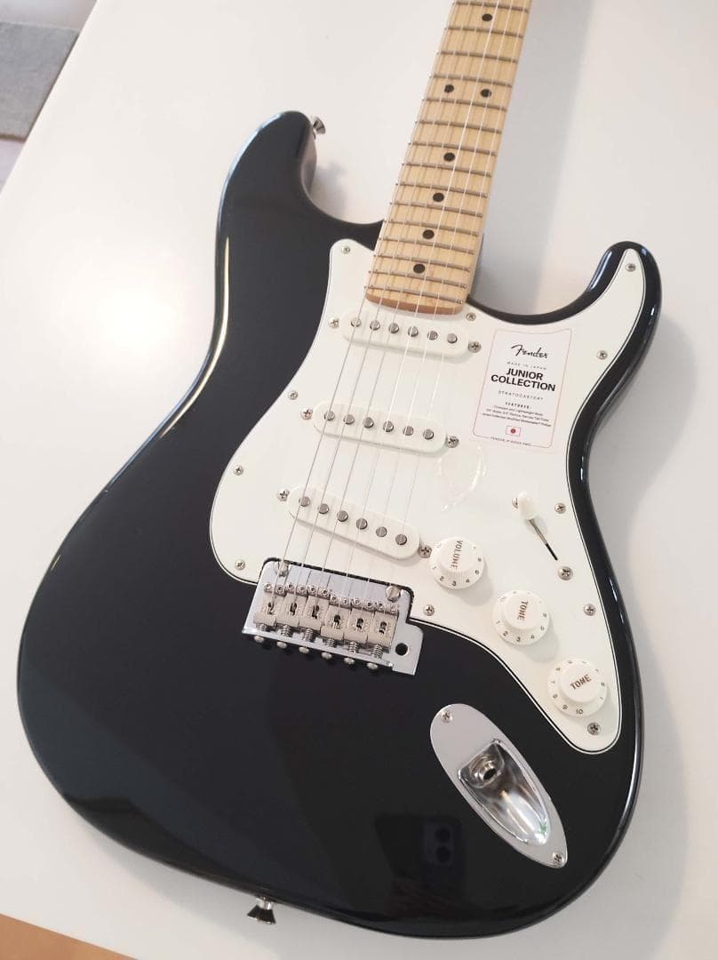 【新品同様】Fender ストラトキャスター【コンパクトボディ】