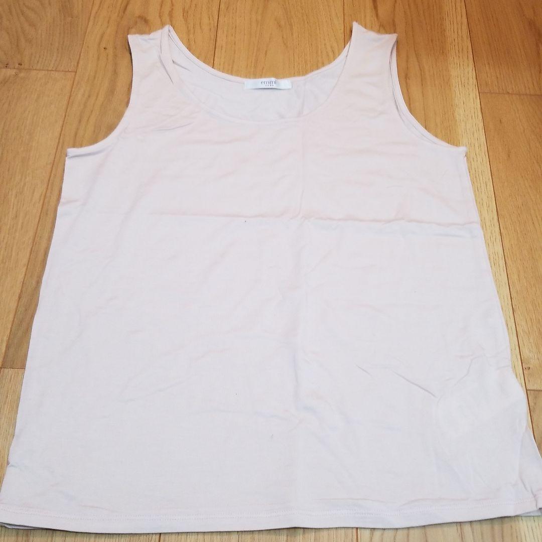 新品emmi yoga エミヨガウェア　トップス