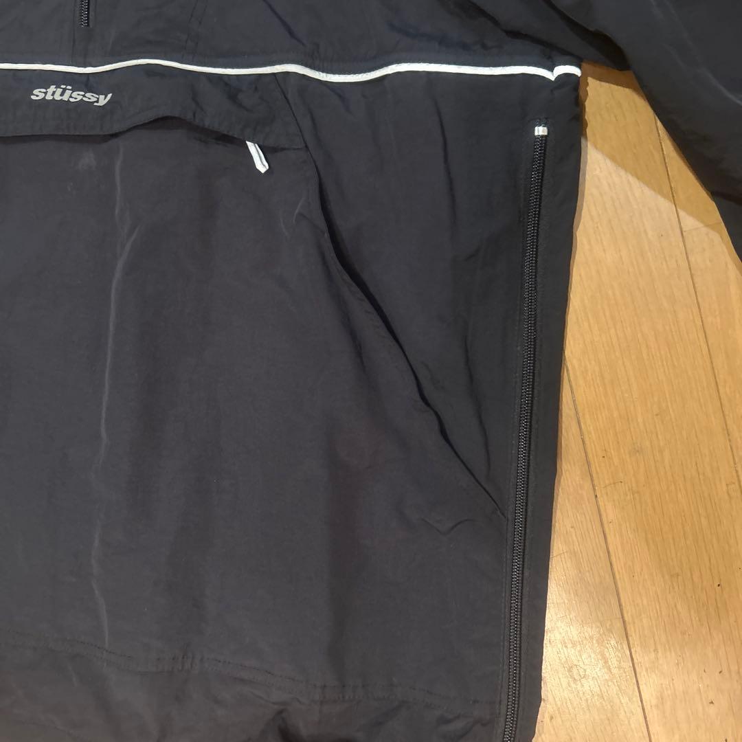 stussy スポーツ　アウター　Lサイズ