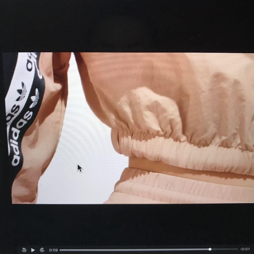 adidas クロップドフーディー【CROPPED SHIRT】新品未使用