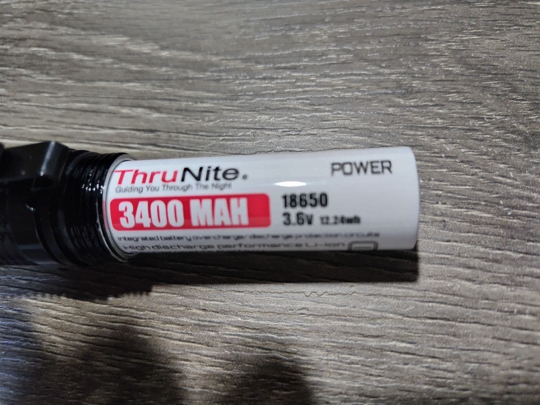 スルーナイトTN12V6 フラッシュライト　キャンプ　アウトドア