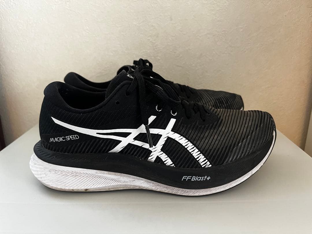 ASICS MAGIC SPEED3 25.0cm 2E幅/ブラック