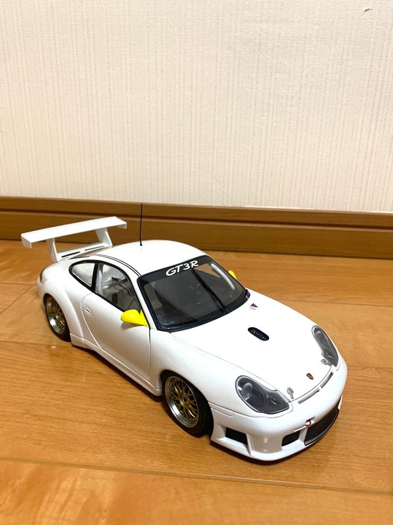 AUTOart ポルシェGT3R 1:18 ホワイトミニカー