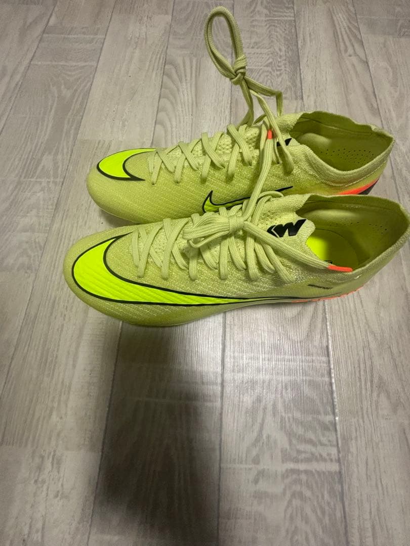 Nike サッカーシューズ イエロー