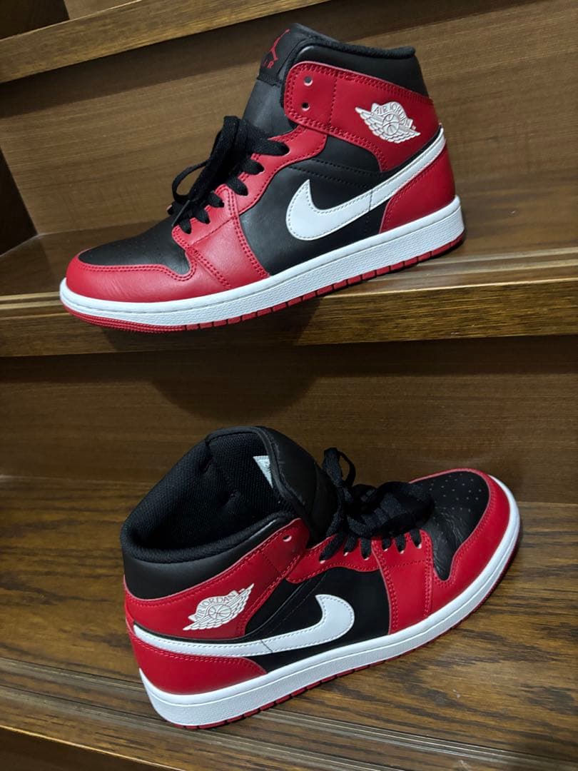 NIKE Air Jordan 1 Mid 赤黒白 8.5 2024年製USED