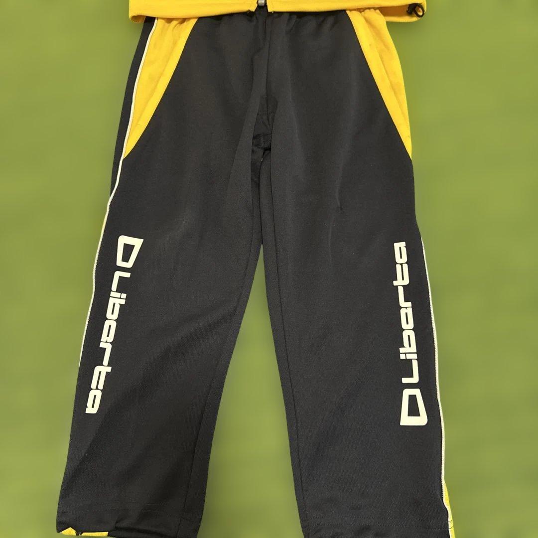 ⭐️超美品⭐️リベルタ　サッカースクール　ジャージ上下 115cm