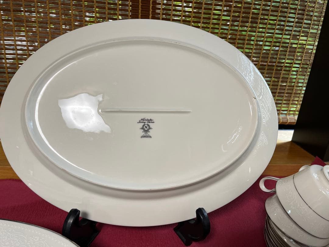 アイボリー食器セット 大皿3枚 サイドプレート5枚 カップ&ソーサ5セット