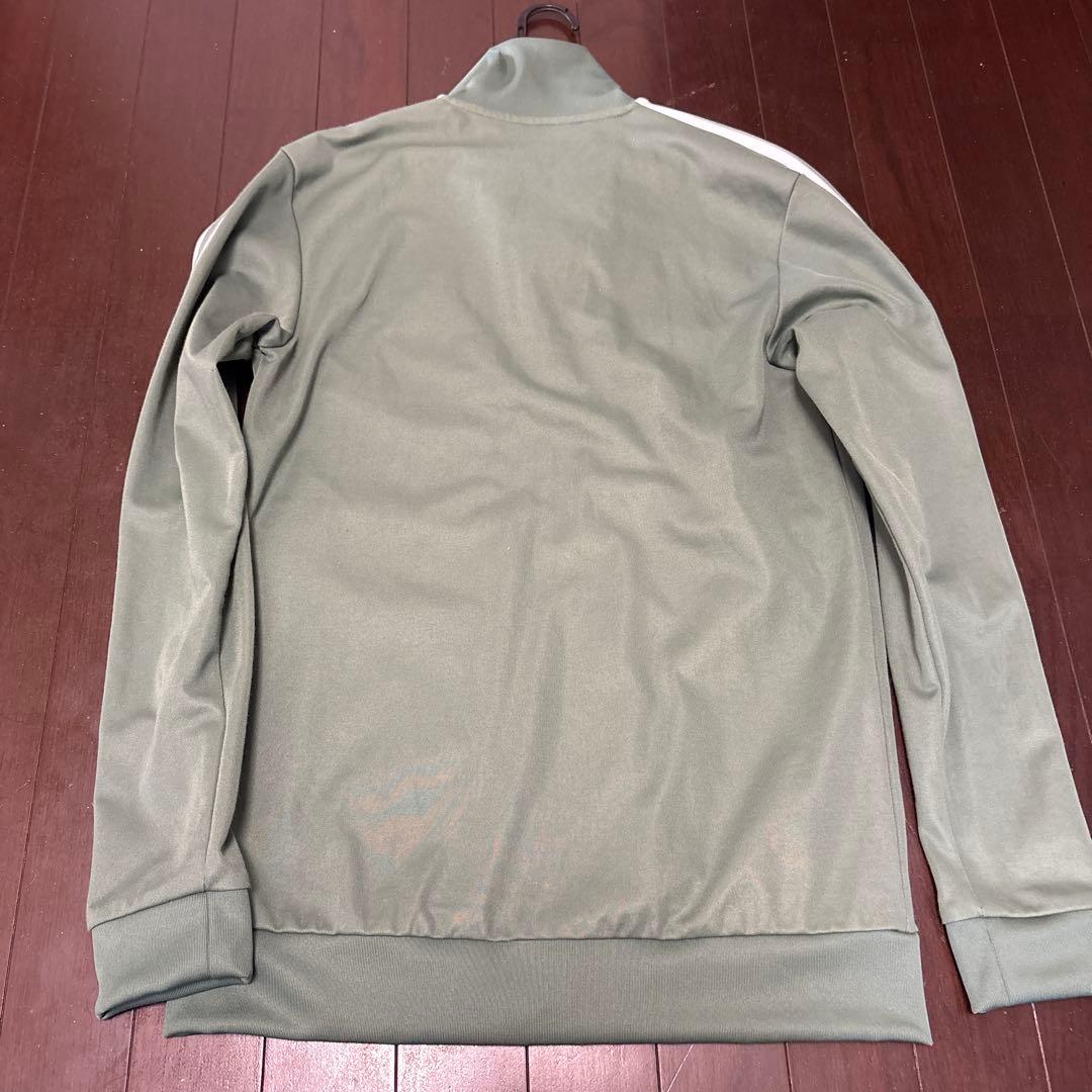 adidasトレースグリーン　トラックジャケット