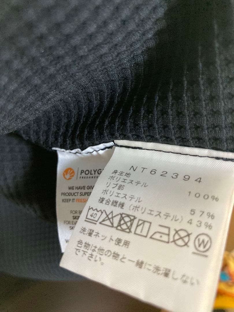 【極美品】NT62394 フリーランワッフルクルー Mサイズ ブラック